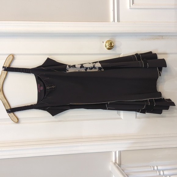 Duster - Picture 9 of 9